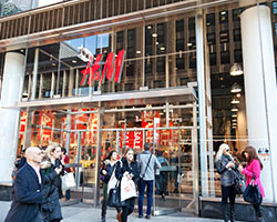 H&M Is Closing Exterior Doors To Open Savings 