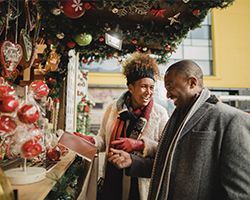 'Tis the Season for Retail Hiring